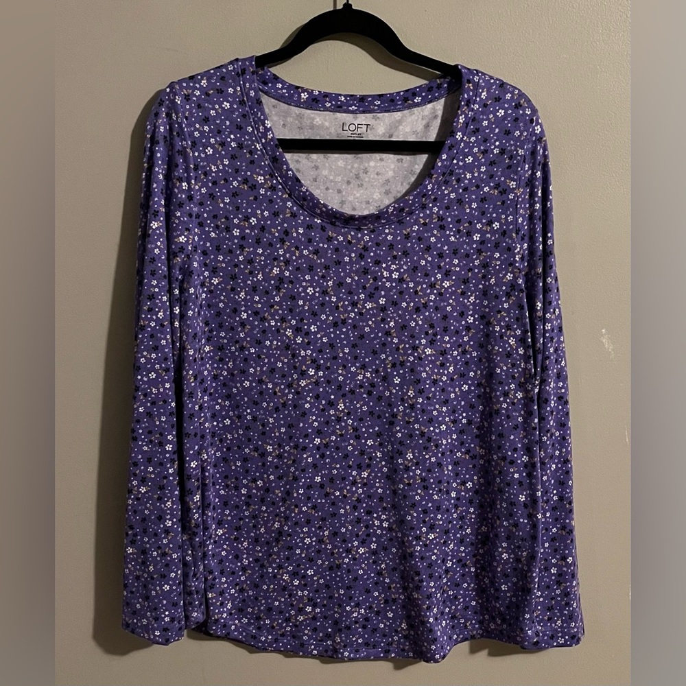 $6💜Bundled LOFT Purple Floral Shirt